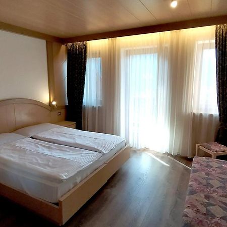Hotel Flora Alpina Campitello di Fassa Bagian luar foto